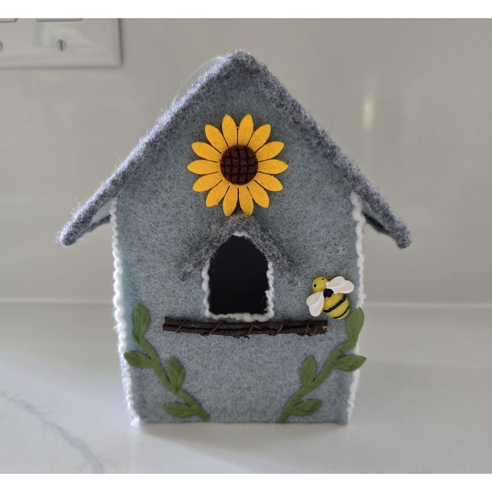 Gerson Company Felt‎ Birdhouse Ornament Blue W Bee 6x5 New With Tag